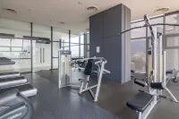 Tropicana 218 Premier Suites by ALV - gimnasio