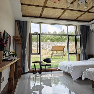 Yimengqing Homestay Hotels near Mengyindaigudimaolvyou Sceneic Area