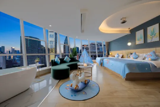 美墅天晴高空觀景飯店（重慶解放碑洪崖洞店）