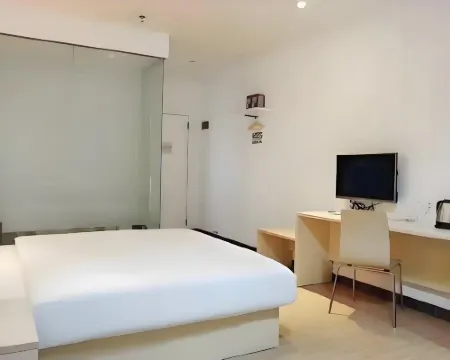 通山ユースファッショナブルホテル(人民病院） 通山のホテル