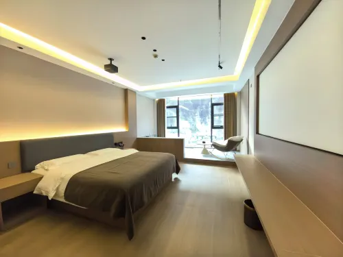 Heishui Hanfengwan Hotel