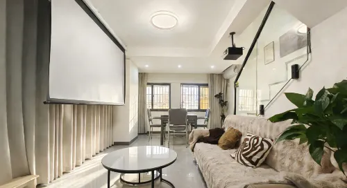 Yunjing Yiju · Loft Homestay (Laodong North Road)