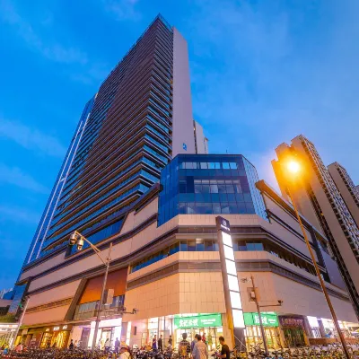 拉斐森林LOFT影音公寓（理工大學東郊記憶店） 崔家店附近的飯店