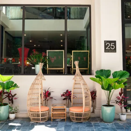 Nature Hotel - Ba Dinh