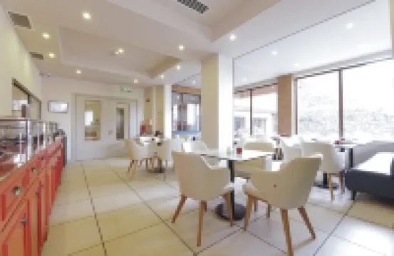 King Tamar Hotel By Luxuria Hotels