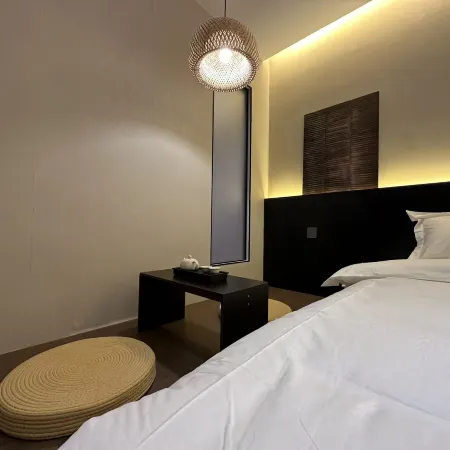 鯨禧輕居酒店 Hotels in Linjiang