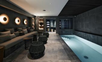 Hotel Le Bellune (Paris) - 2026 Prices, Reviews & Deals | Trip.com