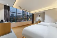 Gleam Lanfeng Scenic Hotel (Lianjiang Park)
