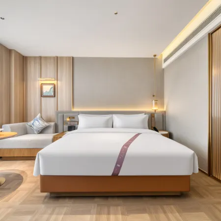 Elong Hotel (Guangde Xinhang Development Zone Branch)
