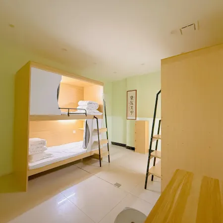 Qi xi Hotel