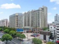 Poltton International Apartment (Foshan Zumiao Lingnan Tiandi Branch) Hotels near NOVA