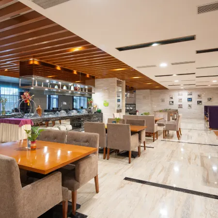 Dean Ya Yue Hotel