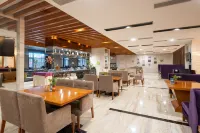 Dean Ya Yue Hotel