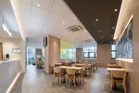 Yuehuimei S Hotel (Chongqing Jiefangbei Chaotianmen)