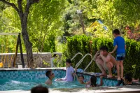 Mountain Cottage | Health Resort and Vacation Bed and Breakfast (Zhongnan Mountain Village) - ที่มีสระว่ายน้ำ