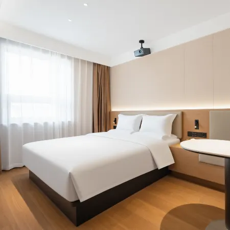 Ruize Hotel ( Gaizhou Changzheng Street)