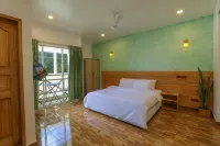 Turtle Maldives - Your Gateway to the Beach & Marine Adventures Await!
