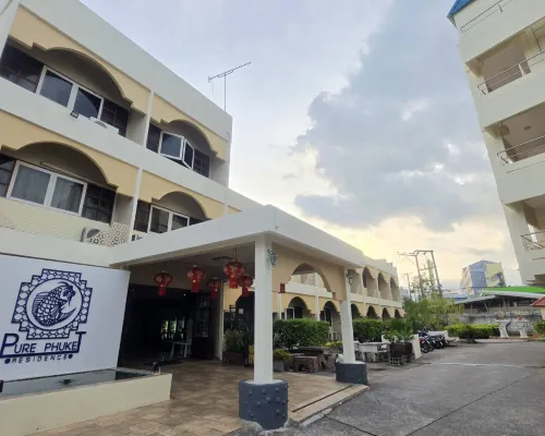 Pure Phuket Residence Các khách sạn gần Trường Dowroongwittaya 