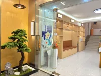 Youran Crazy Hotel (Gongbei Xiawan Branch)