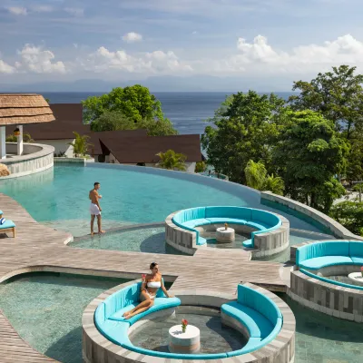 Giri Sea Cliff  Penida Resort & Spa Отели рядом с достопримечательностью «Бухта Сампалан»