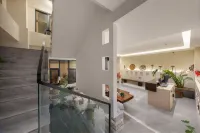 Sheye Wild Luxury · Yizhai (Xingchang Commercial Plaza Food City) - Romantic