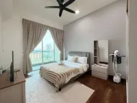 Paragon Suites Jacuzzi Suites by MWM Hotel di 