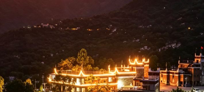 Danba Jiaju · Kaya · Tingshan Homestay (Jiaju  Village Branch) Ξενοδοχεία στην πόλη Ντάνμπα