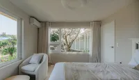 Spring Pool - バー