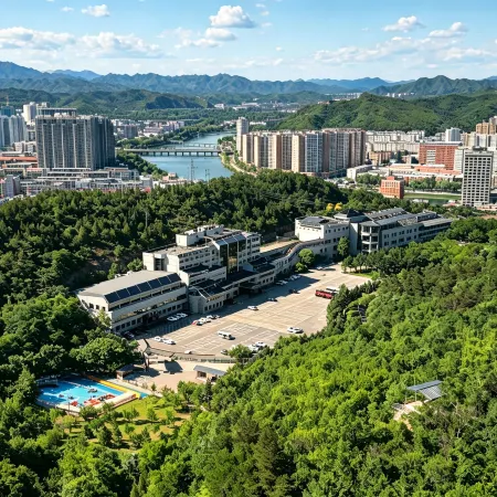 HILLSIDE GRAND HOTEL