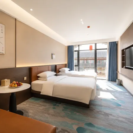 Wenjing Yuelan Hotel (Near Wang Family Courtyard Ticket Office)