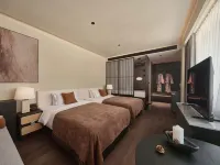 Floral Lux · Yingyueting (Datong Ancient City) - piscine