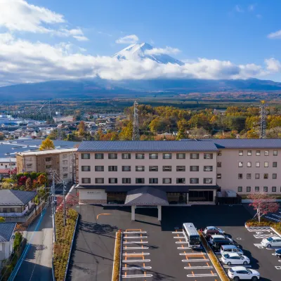 Fujikawaguchiko Resort Hotel Отели рядом с достопримечательностью «Железнодорожная станция Фудзисан»
