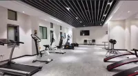 Ramada Hotel at the Port Pool Wharf of Dang Port in Zhenjiang - نادي رياضي