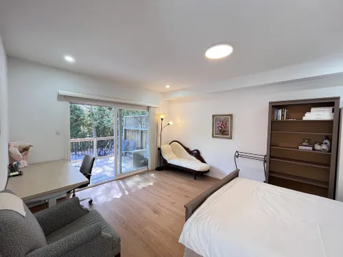 Maple Whisper Stay - parkir