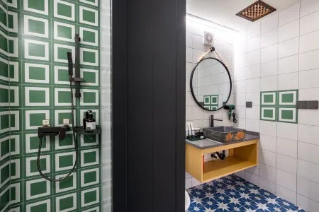 Qingyuan Zhufeng Jiangshe Homestay Отели рядом с достопримечательностью «Niuyuzui Scenic Area»