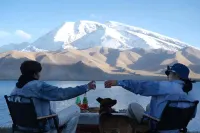Buzhoushan Karakul Lake View Resort - Mountain view