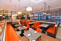 Vienna International Hotel(Haikou East Railway Station& Longfor Paradise Walk Hotel)