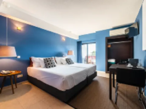 Topazio Vibe Beach Hotel & Apartments - Adults Friendly Hotels in Albufeira