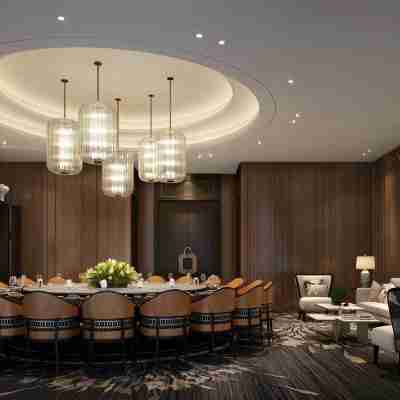 Arcadia International Hotel Dining/Meeting Rooms