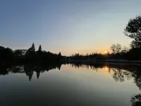 Lizhi Apartment Hotel (Kunming Colorful Gate)
