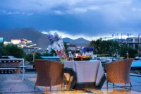 Lobbum Tsang Boutique Hotel