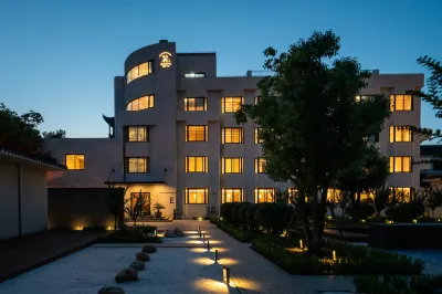 Shanghai Fengjing Ancient Town Shanlu Hotel Hotels near Fengxi Park