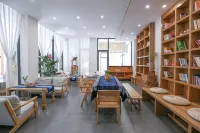 夏雪扎染藝術民宿(大理高鐵站洱海店)