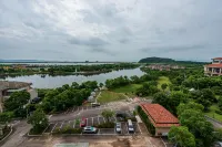 Jiuwang Scenic Hotel (Ningbo Wanren Beach)