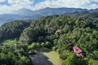 Jiuluzhai Scenic Area Wooden Villa