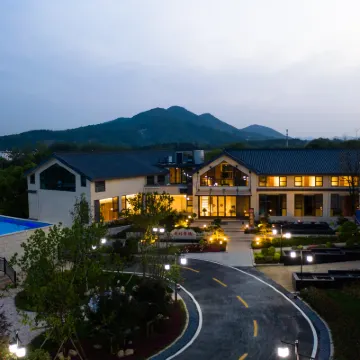 Nanjing Yinglu Wenquan Vacation Apartment Hotels near Tangshan Mountain
