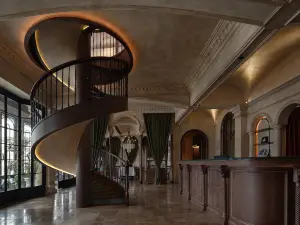 Unique Hotel (Changsha Wuyi Square IFS International Finance Center Branch)