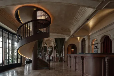 Unique Hotel (Changsha Wuyi Square IFS International Finance Center Branch)