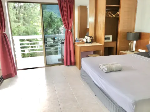 ห้องสุพีเรียร์เตียงคิงไซส์พร้อมระเบียง