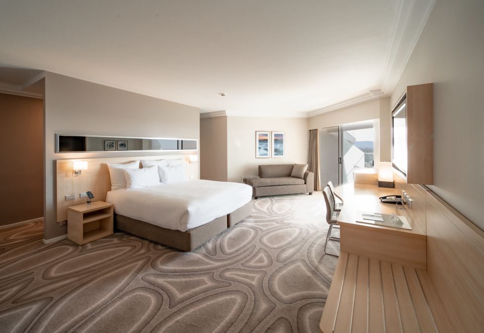 1. 노보텔 울런공 ..